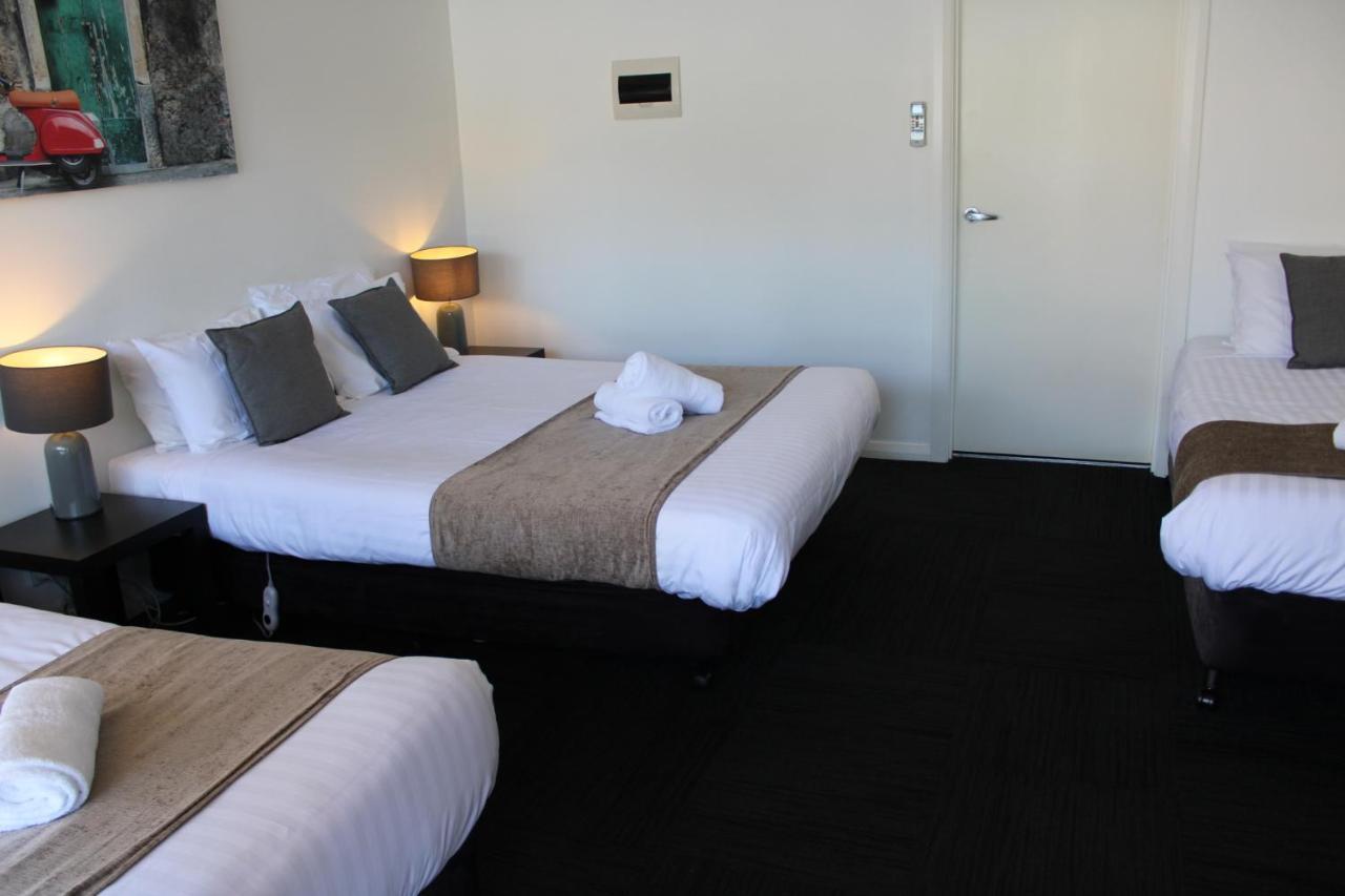 Alpine Hotel Bright Buitenkant foto